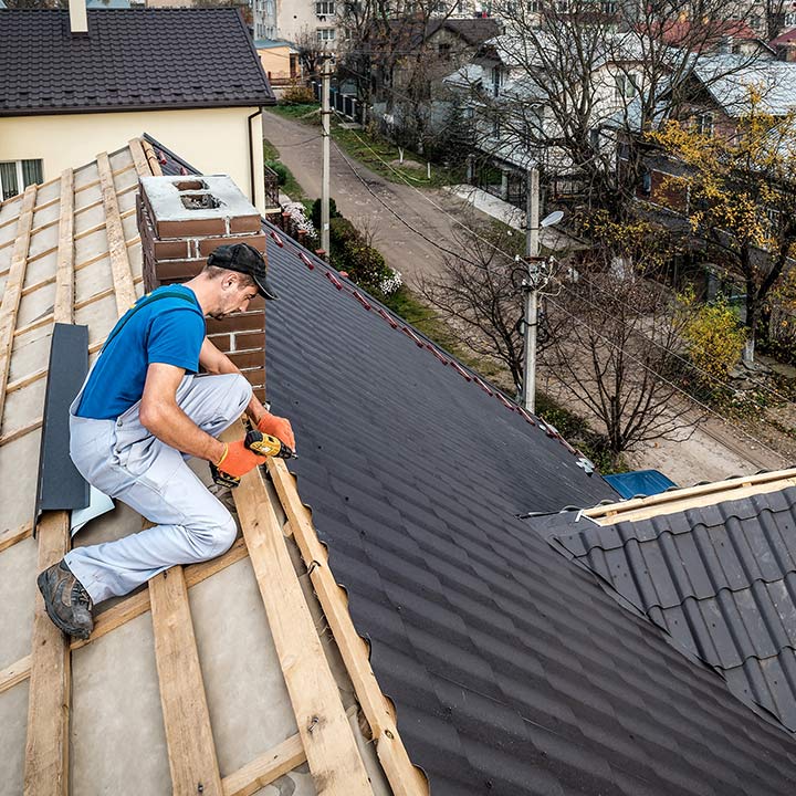 roofing contractor for your full roof replacement project 