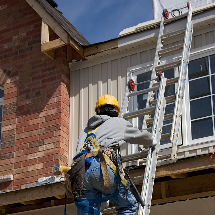 roof & siding contractor hiring mistakes to avoid in Wayne