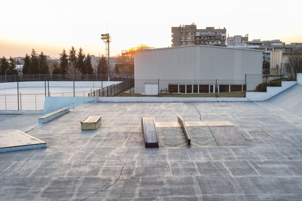 Flat Roof vs. Sloped Roof